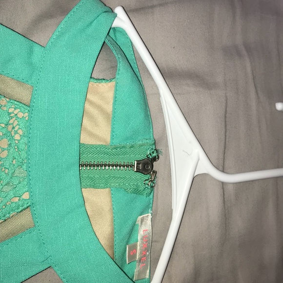 Green Fancy Dress - Picture 4 of 5